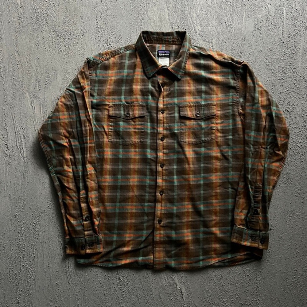 Patagonia Button Up Shirt Large Brown Plaid Organic Cotton Flannel